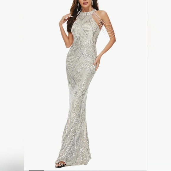 Missord Dresses & Skirts - Elegant Silver Evening Gown